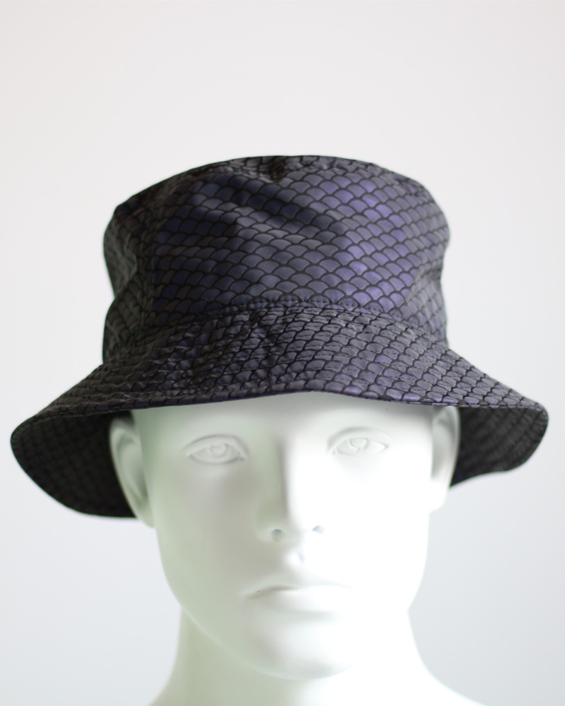 Chapeau seau arc-en-ciel réfléchissant coloré