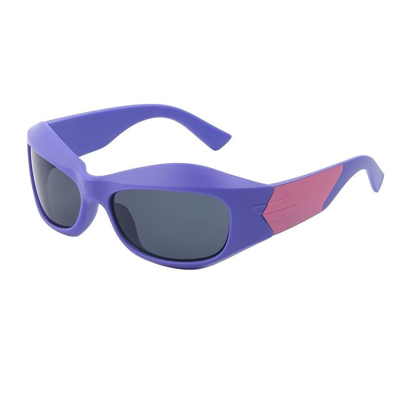 Lunettes de soleil futuristes