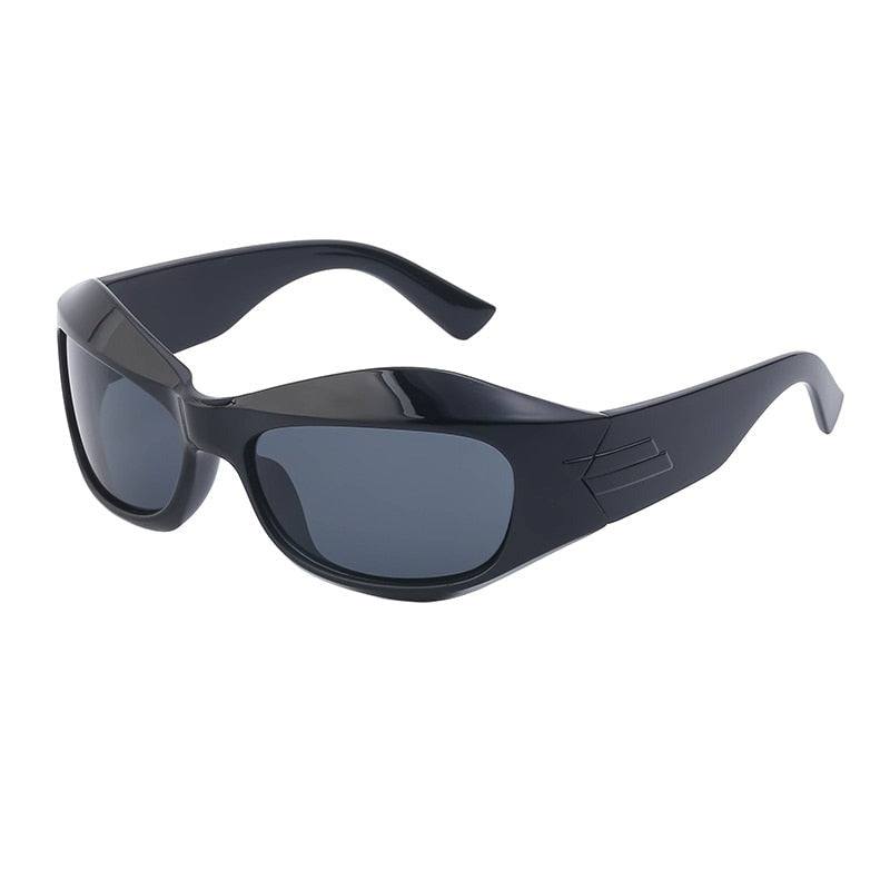 Lunettes de soleil futuristes