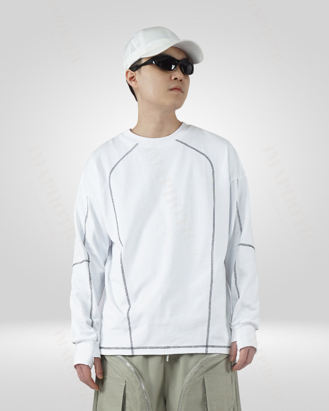 Sweat-shirt classique en coton blanc