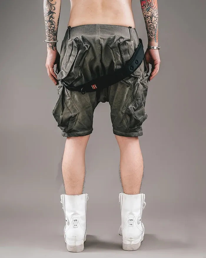Shorts de style cyberpunk futuriste