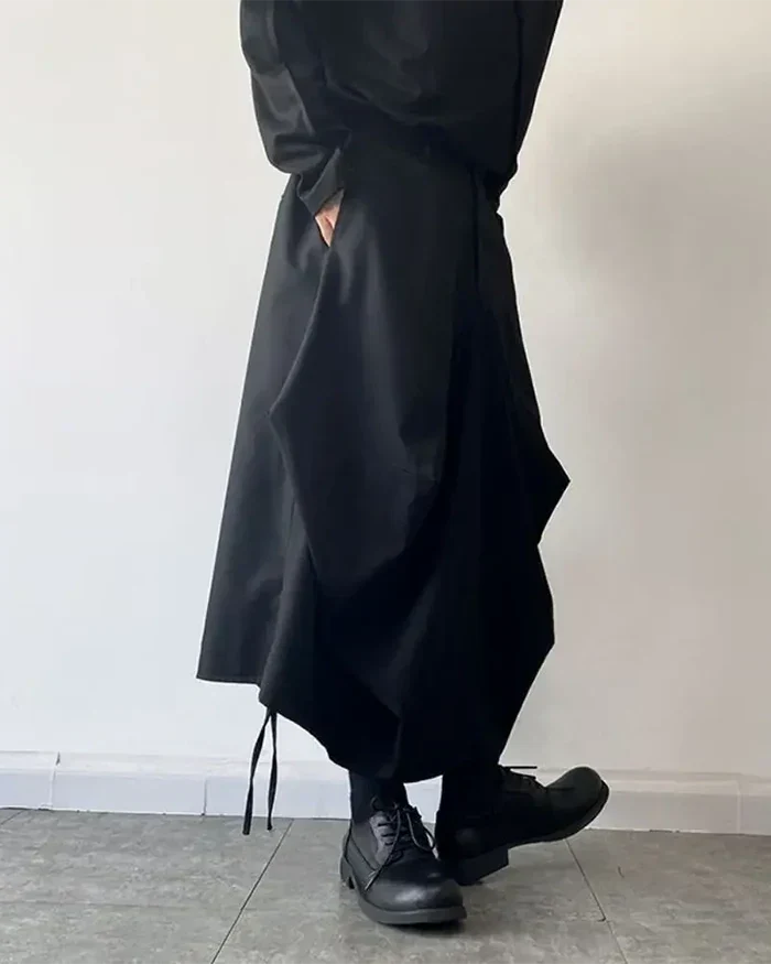 Design Hakama Contemporain Chic - vêtements modernes - Pantalons Hakama Chic pour un Style Élégant