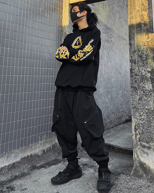 Hoodie Utilitaire Cyberpunk de Nouvelle Génération - look streetwear unique - Hoodie Utilitaire Cyberpunk Confort et Style Techwear