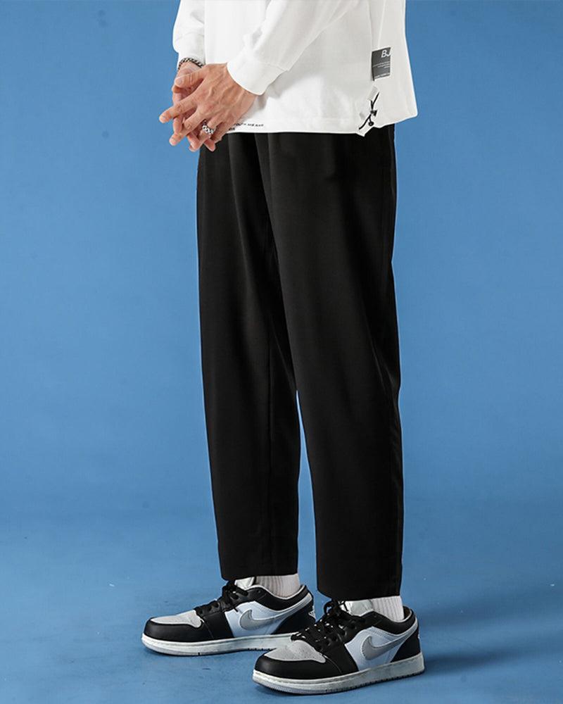 Pantalon élégant en soie à jambes droites