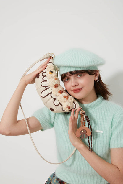 Sac à main croissant crème tendance