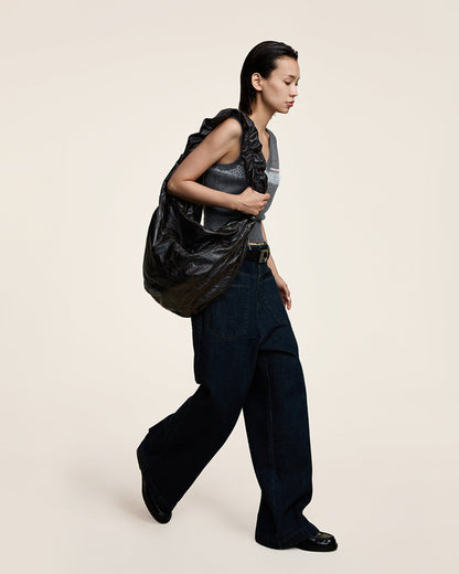 Tote en Forme de Croissant Élégant