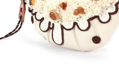 Sac à main croissant crème tendance