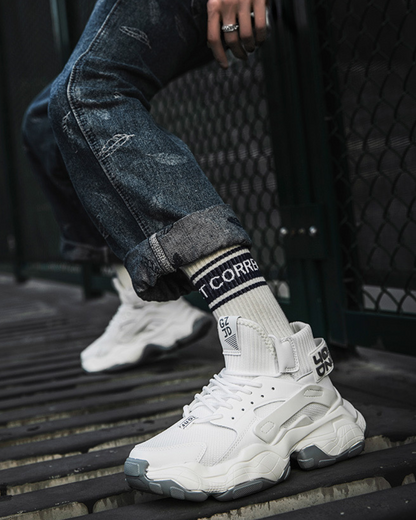 Baskets légères de performance pour aventures