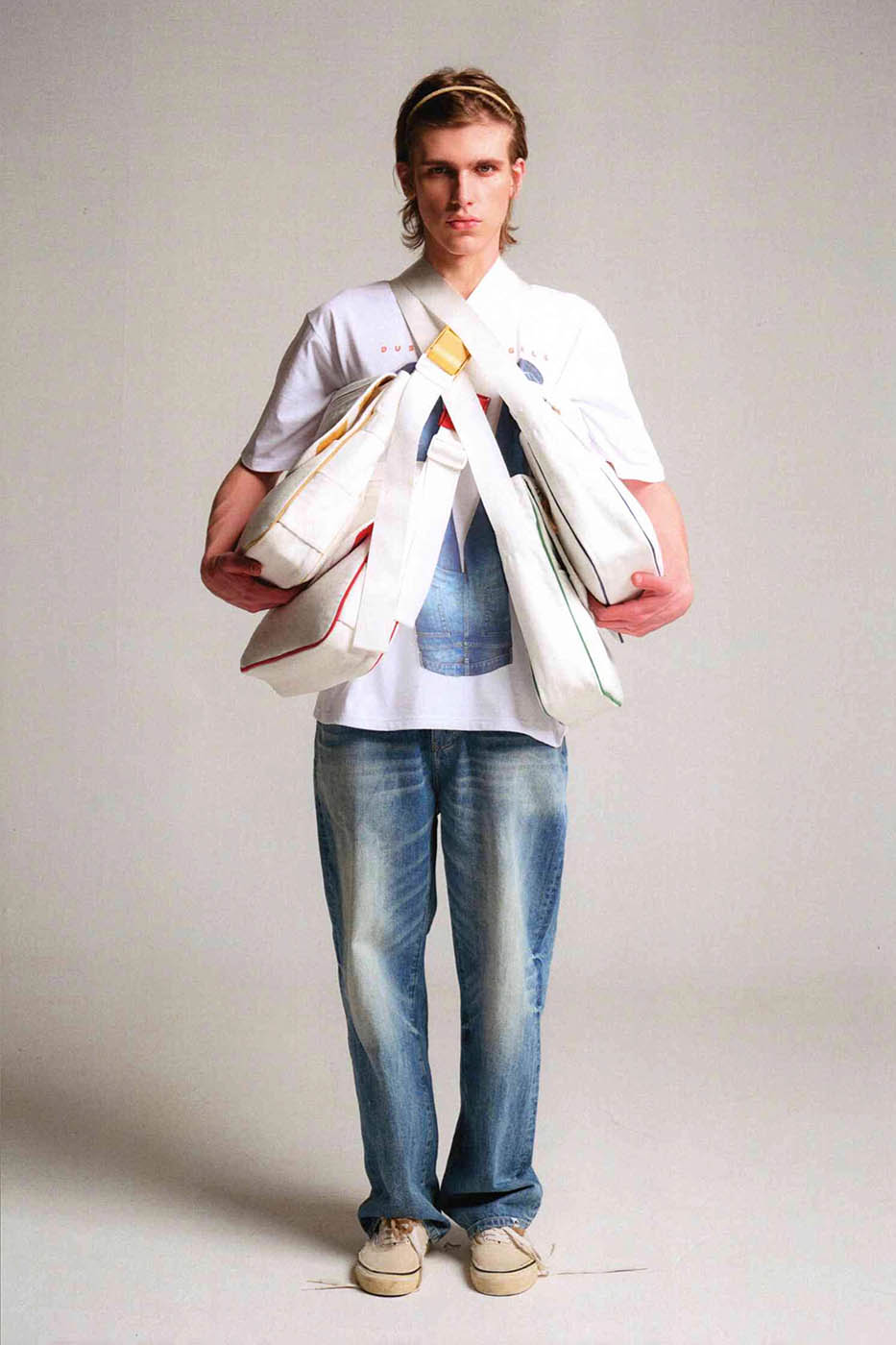 Sac bandoulière chic prêt pour l'aventure