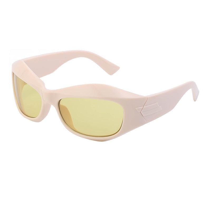 Lunettes de soleil futuristes