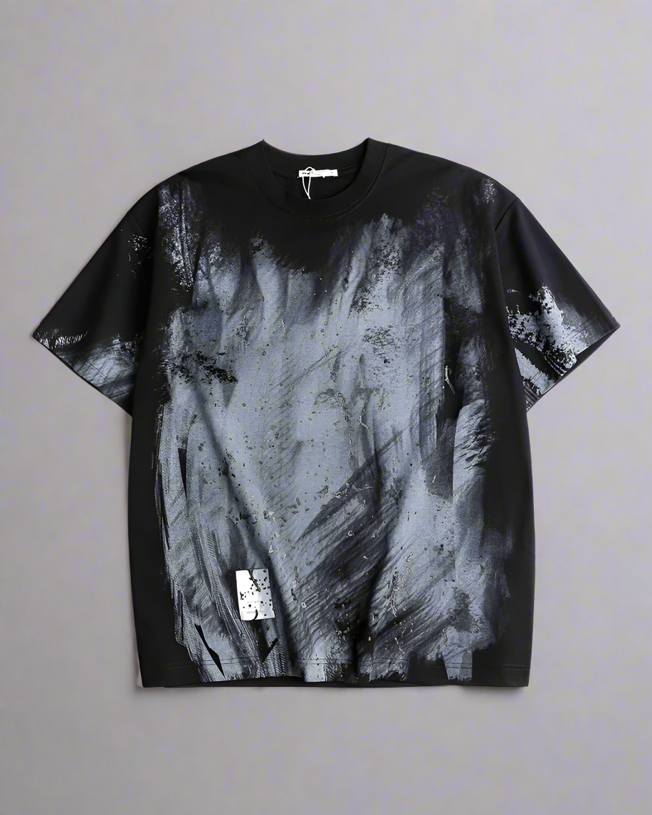 T-shirt graphique coloré en tie-dye