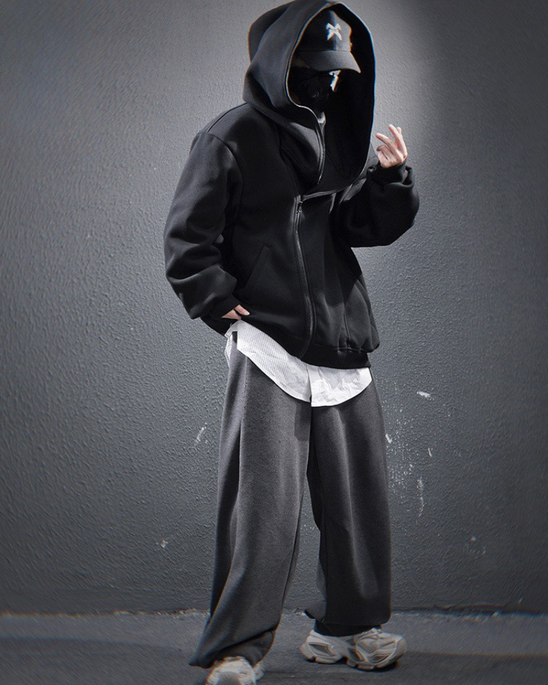 Sweat à capuche zippé diagonal élégant