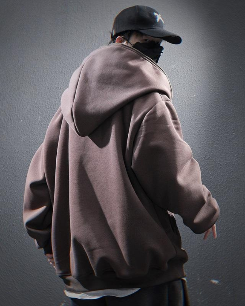 Sweat à capuche zippé diagonal élégant