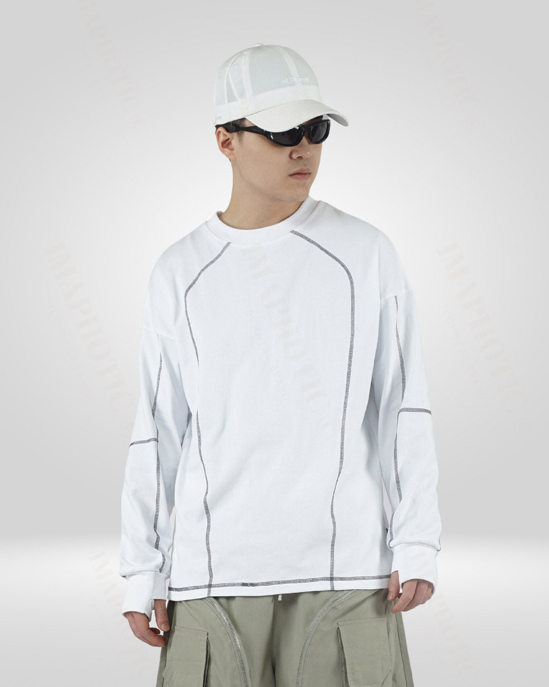 Sweat-shirt classique en coton blanc