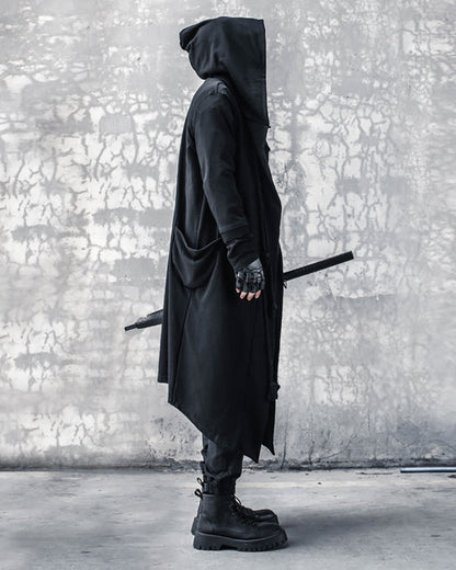 Cape à Capuche Noire Énigmatique