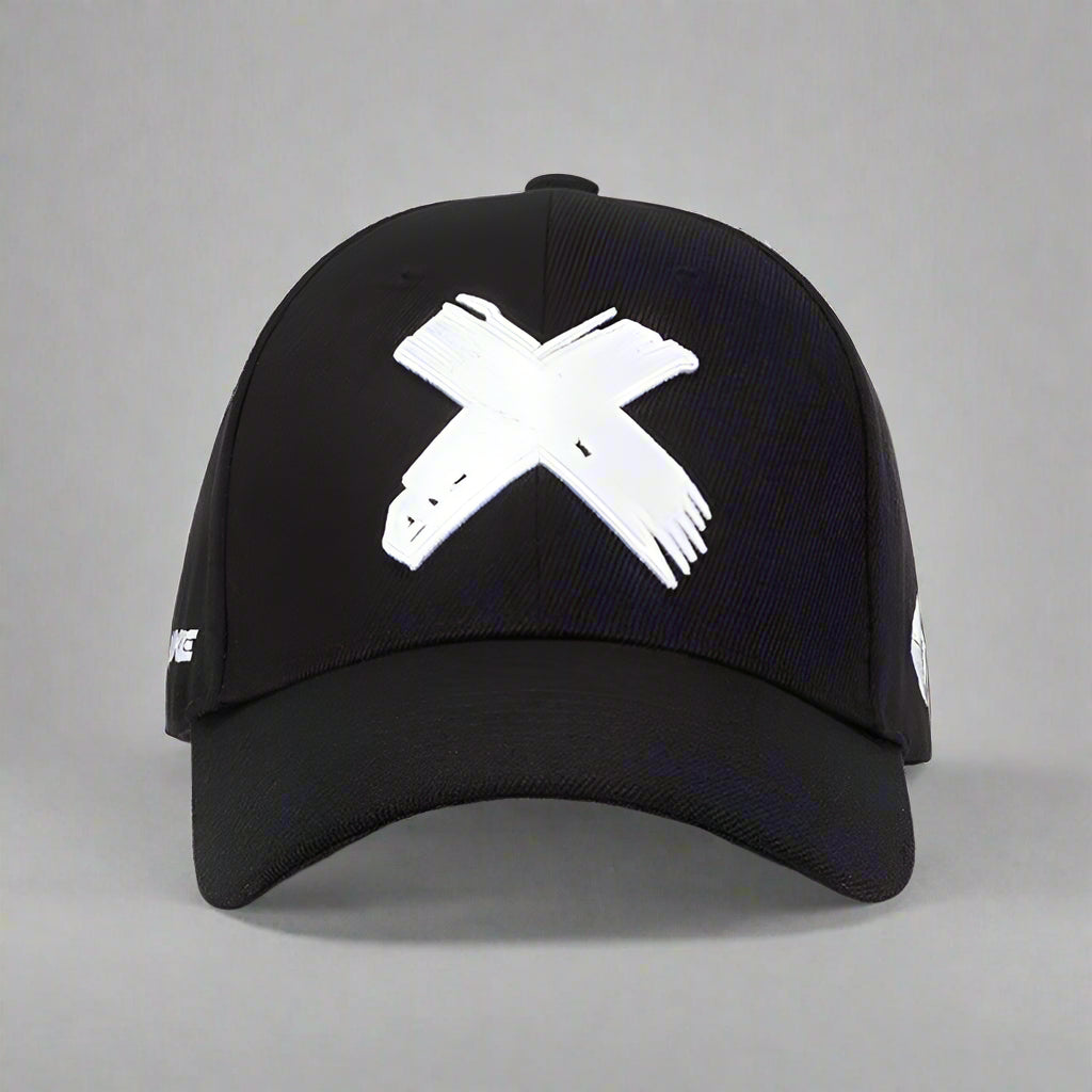 Casquette Chic avec Détails Croisés