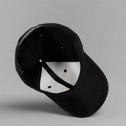 Casquette Chic avec Détails Croisés