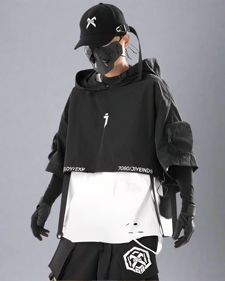 Cape à capuche noire élégante - vêtements d'extérieur - Cape noire à capuche élégante pour aventures urbaines