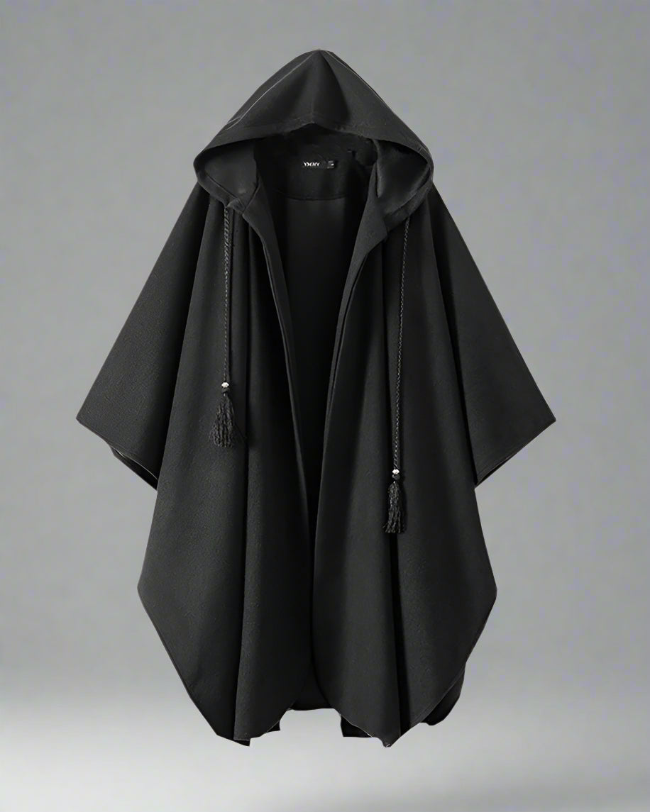 Cape à capuche urbaine discrète - cape urbaine - Cape à capuche noire pour un style urbain élégant