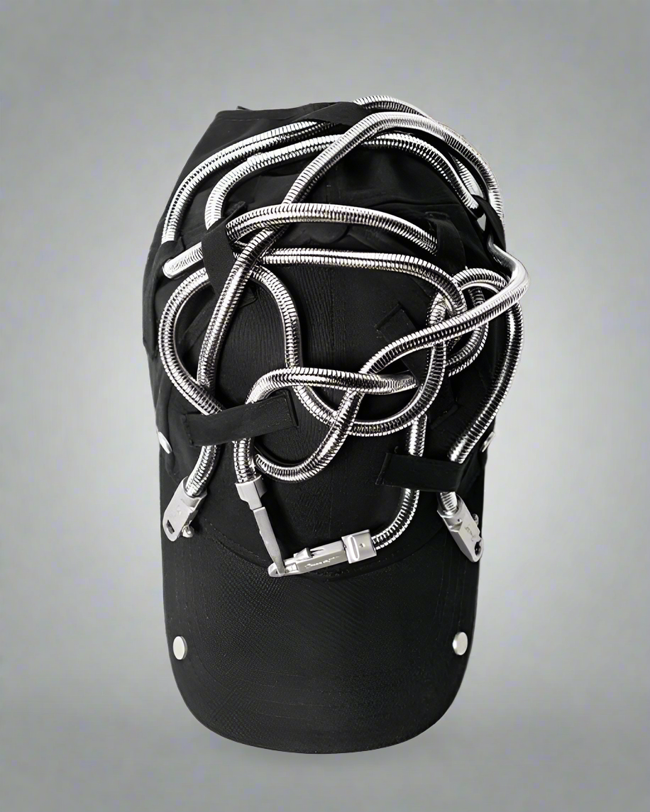 Casquette en Chaîne Serpent Audacieuse -  mode punk - Casquette de Baseball Noir avec Chaîne Serpent