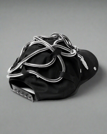 Casquette en Chaîne Serpent Audacieuse -  street punk - Casquette de Baseball Noir avec Chaîne Serpent