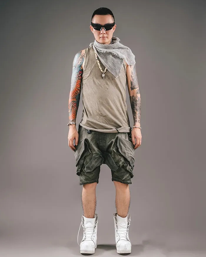 Shorts de style cyberpunk futuriste