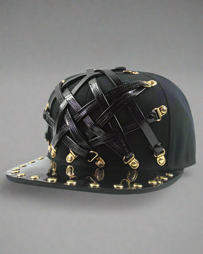 Casquette Chic à Clous