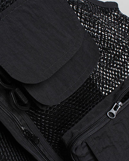 Gilet Cargo en Résille Chic -  look audacieux - Gilet Cargo en Résille Chic pour un Style Techwear