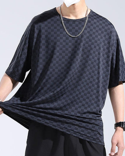 Haut d'été à motif damier élégant - t-shirt techwear - Haut d'été à motif damier léger et confortable