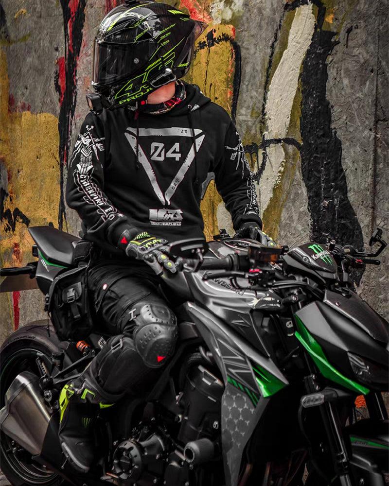 Hoodie Graphique de Motard Révolutionnaire -  techwear - Hoodie Graphique de Motard au Style Futuriste