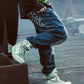 Pantalons en Denim Découpés au Laser Futuristes