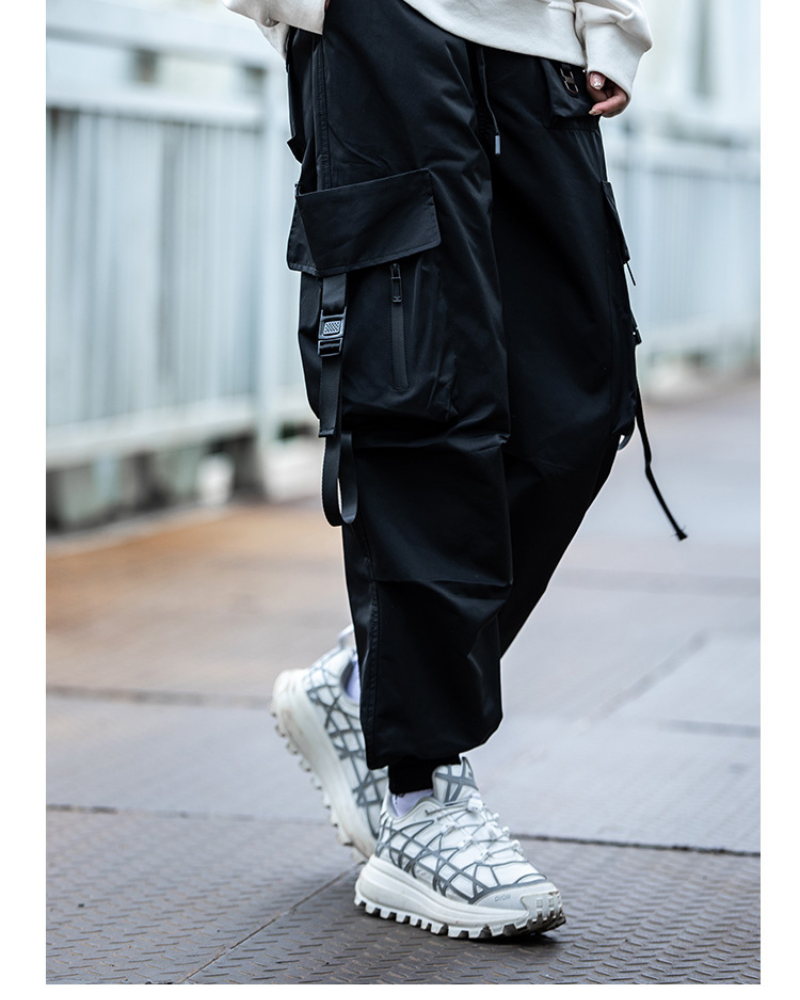 Pantalon Cargo Noir Chic -  pantalon en polyester - Pantalon Cargo Noir Chic avec Poches Spacieuses