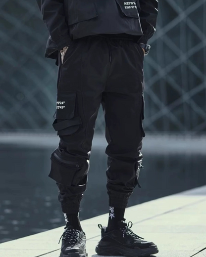 Pantalons Cargo Tech Noir Chic - pantalons cargo - Pantalons Cargo Slim Noir avec Multi-Poches