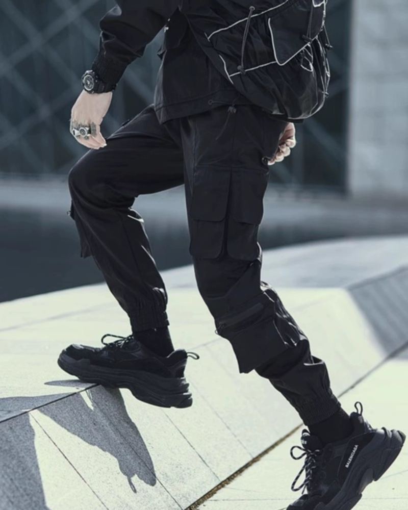 Pantalons Cargo Tech Noir Chic -  pantalons confortables - Pantalons Cargo Slim Noir avec Multi-Poches