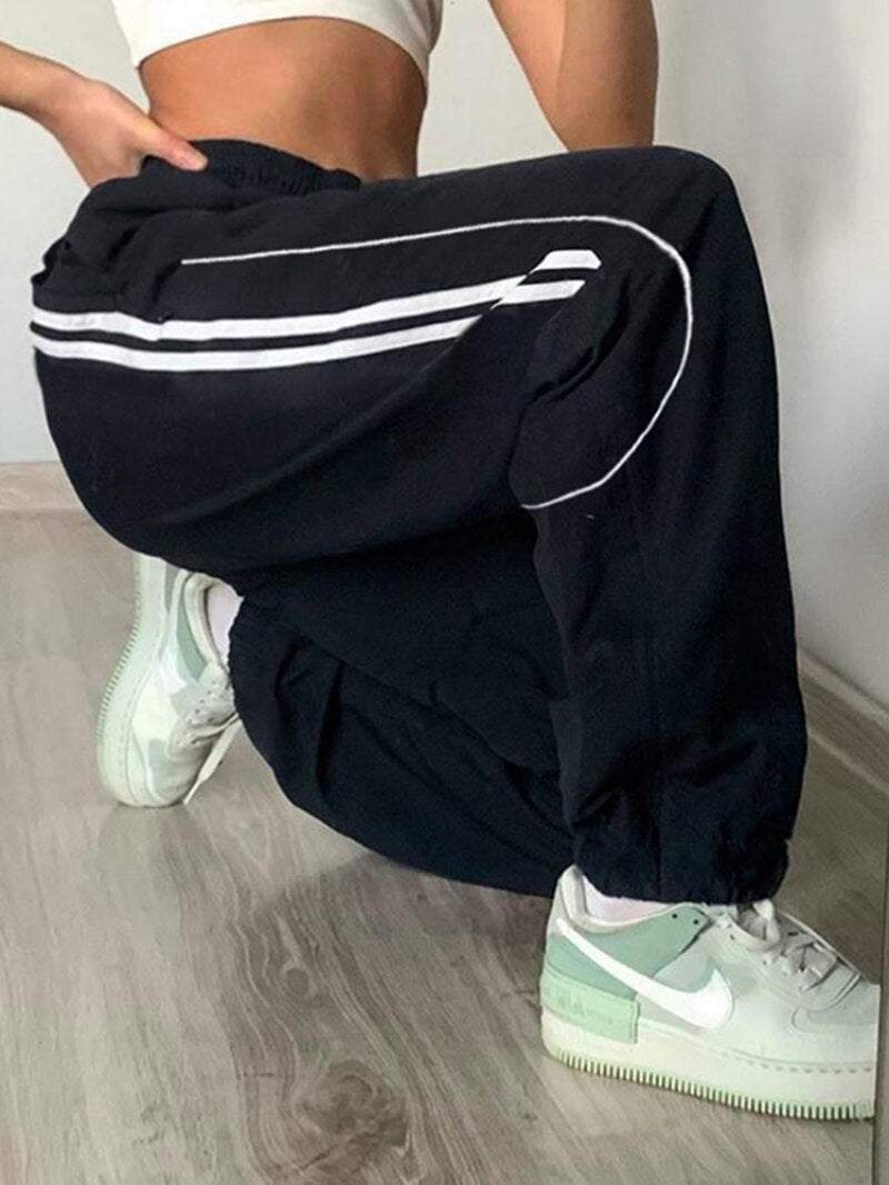 Pantalons de Sport en Nylon -  nylon - Pantalons de Sport en Nylon pour un Look Streetwear
