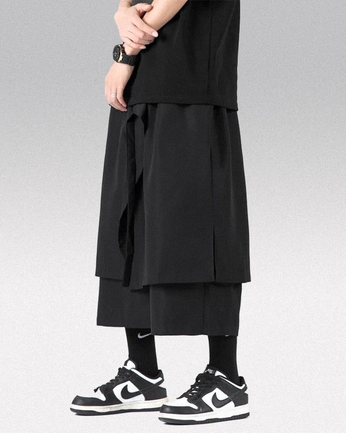Pantalons Streetwear Hakama Chic -  design innovant - Pantalons Hakama Chic alliant Tradition et Streetwear