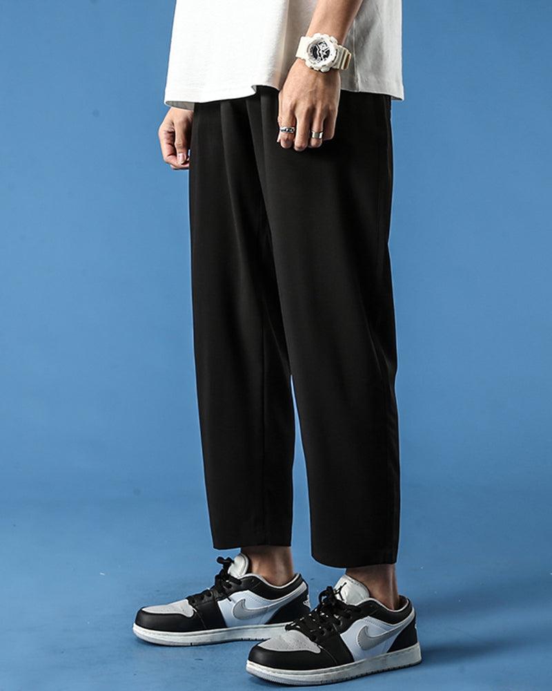 Pantalon élégant en soie à jambes droites