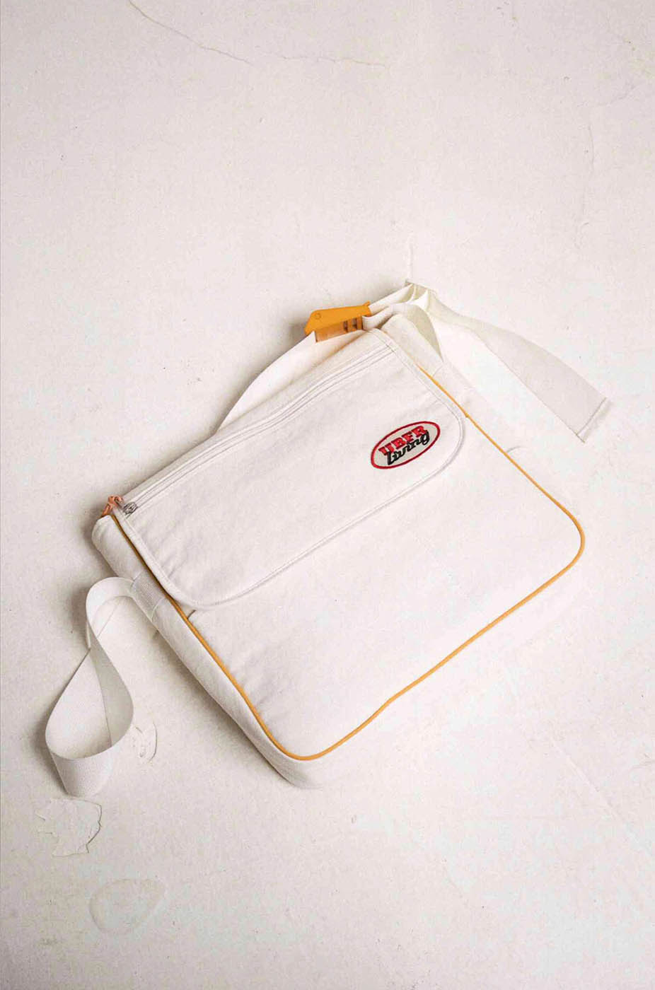 Sac bandoulière chic prêt pour l'aventure - sac bandoulière - Sac bandoulière chic pour des journées aventureuses