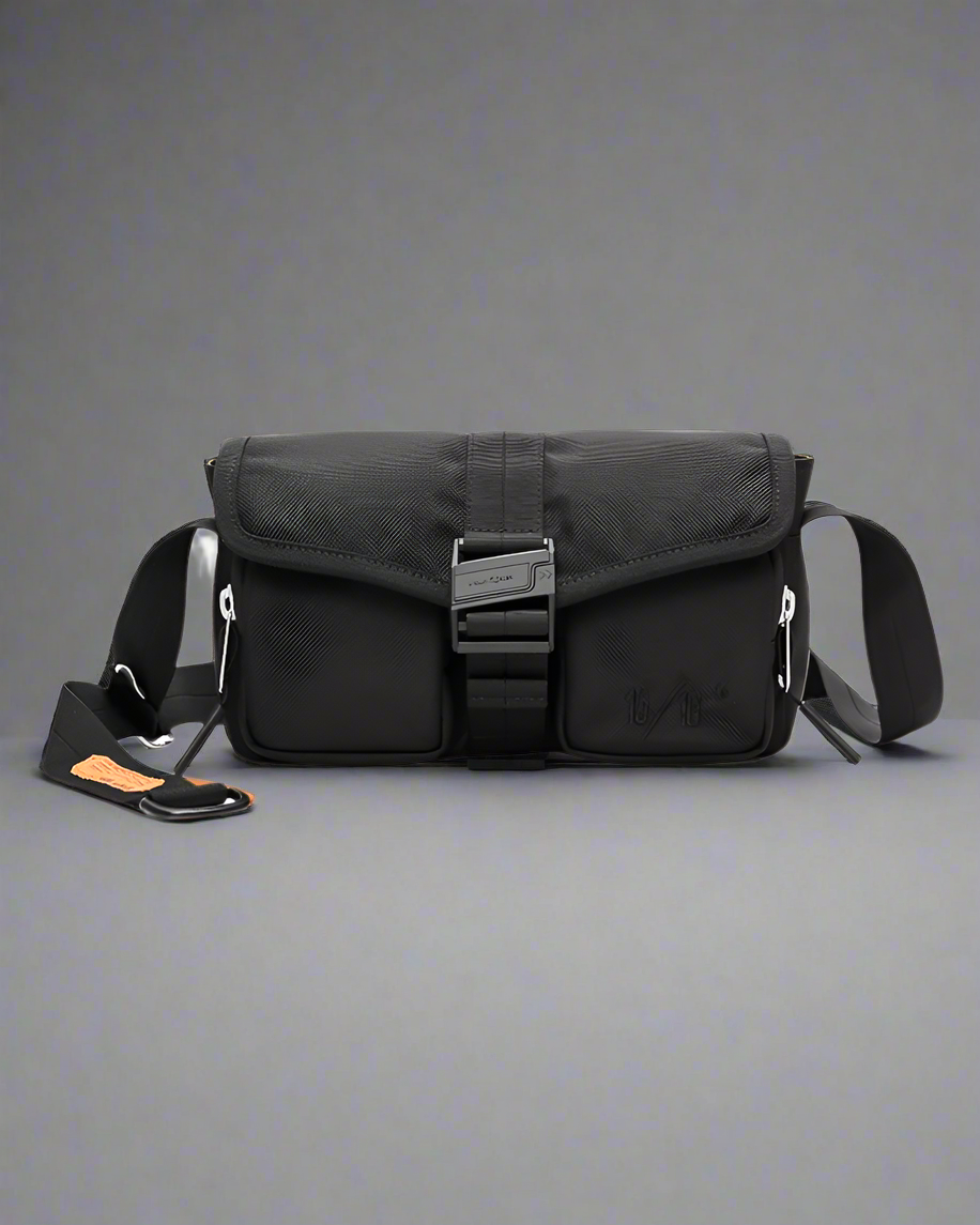 Sac Bandoulière Prêt pour l'Aventure - accessoire pratique - Sac bandoulière techwear noir pour vos aventures quotidiennes