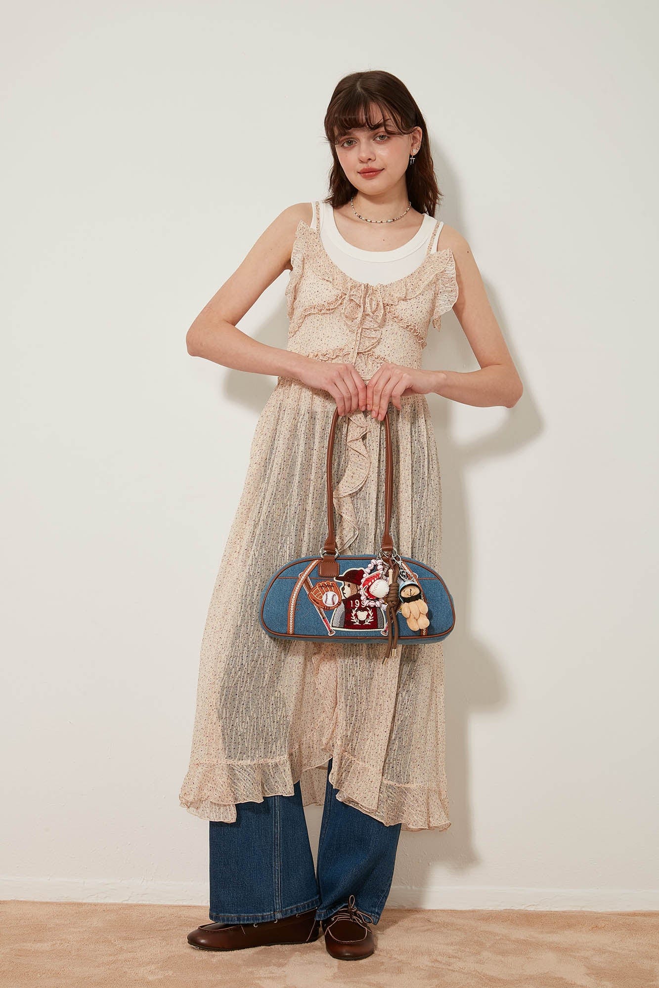 Sac Bowling Teddy en Denim Chic -  accessoire quotidien - Sac Bowling en Denim Chic pour un Style Universitaire