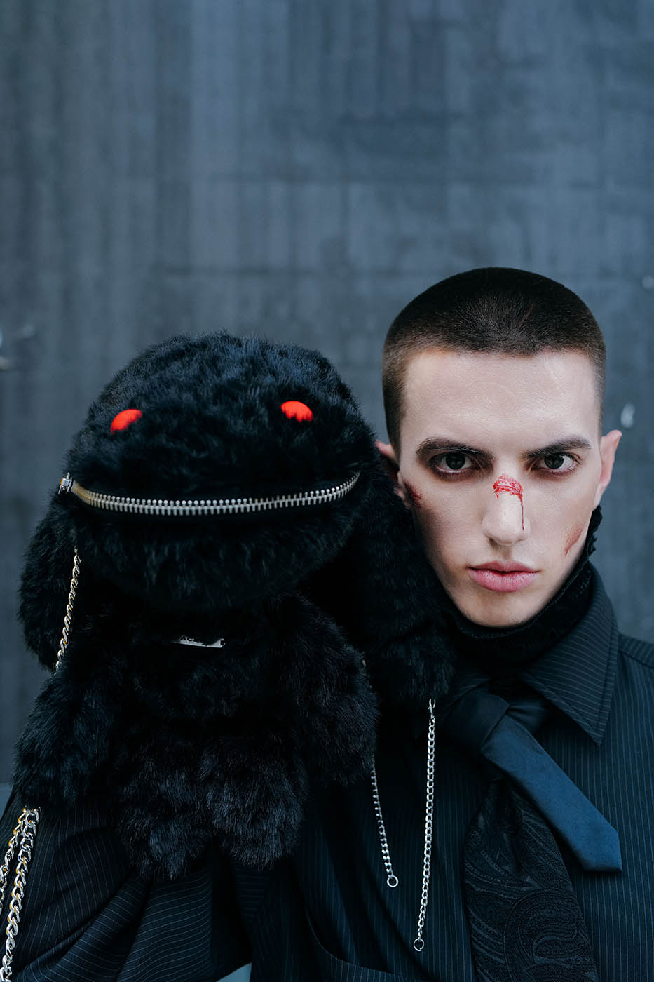 Sac en bandoulière créature prêt pour l'aventure -  sac ludique - Sac en bandoulière créature en peluche pour un look ludique