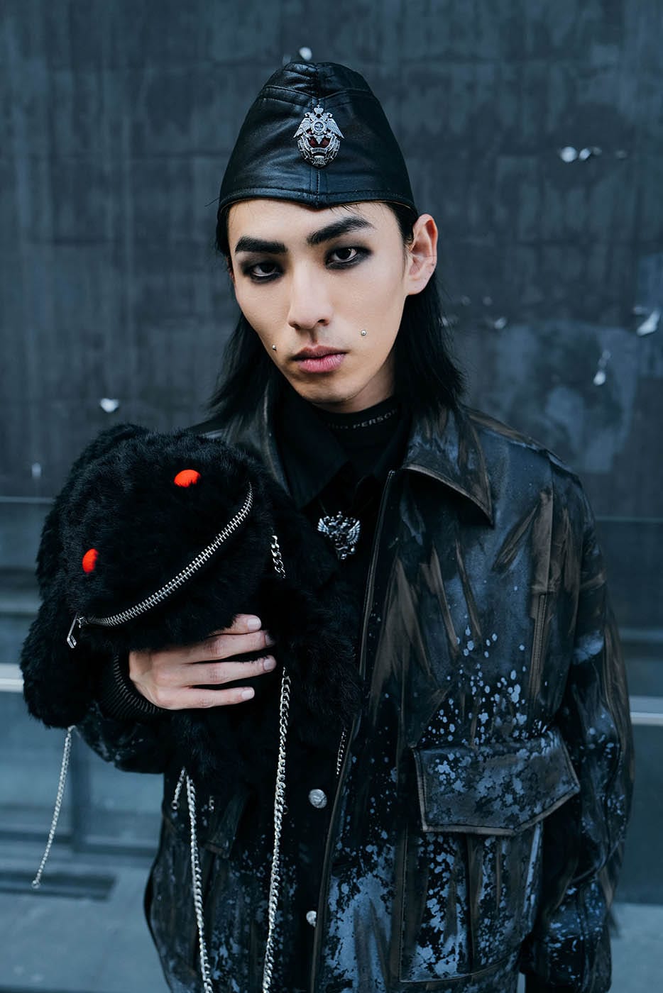 Sac en bandoulière créature prêt pour l'aventure -  sac original - Sac en bandoulière créature en peluche pour un look ludique