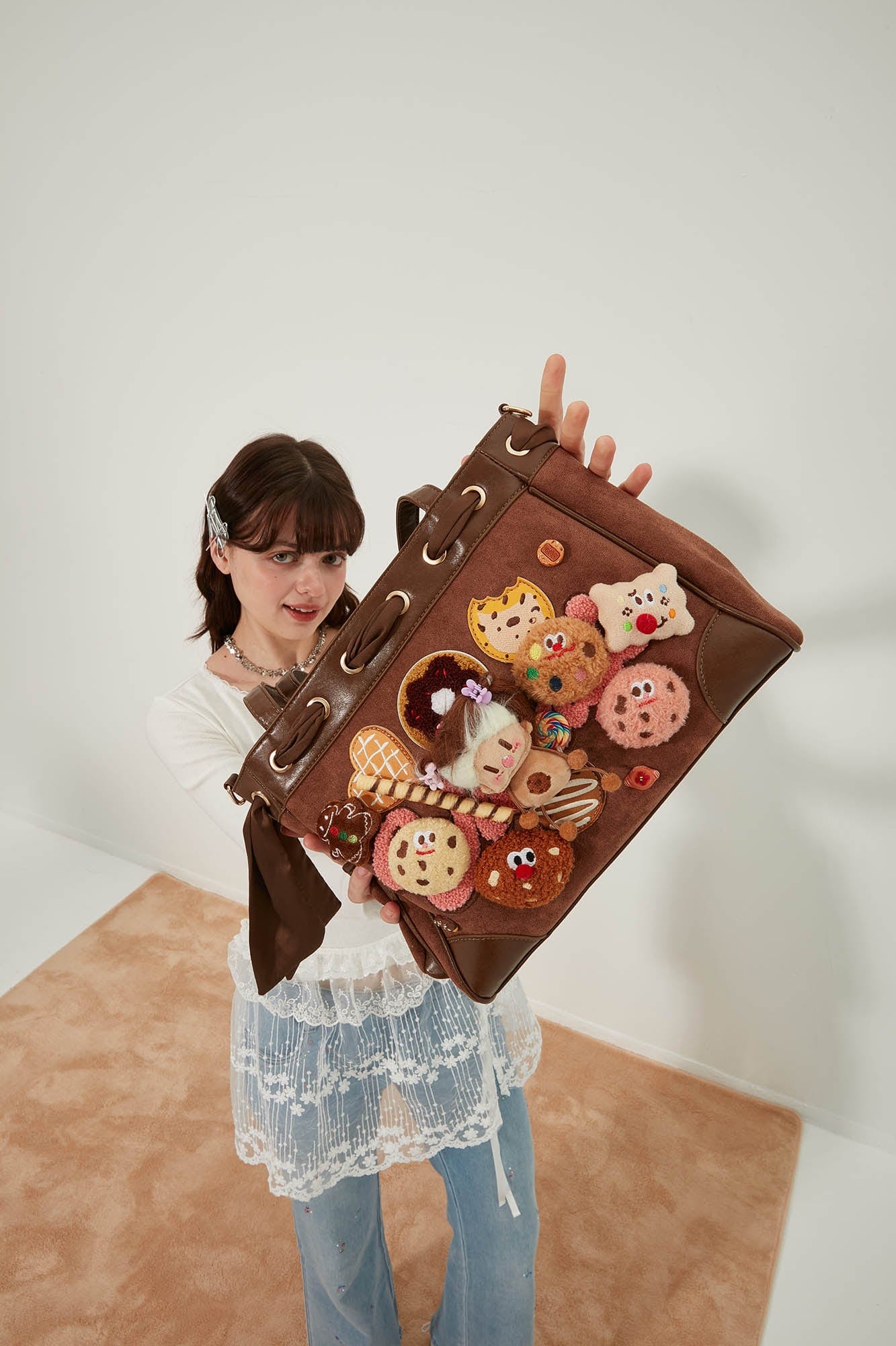 Sac en Peluche Adorable -  sac chocolat - Sac en Peluche Adorable au Design Gourmand et Pratique