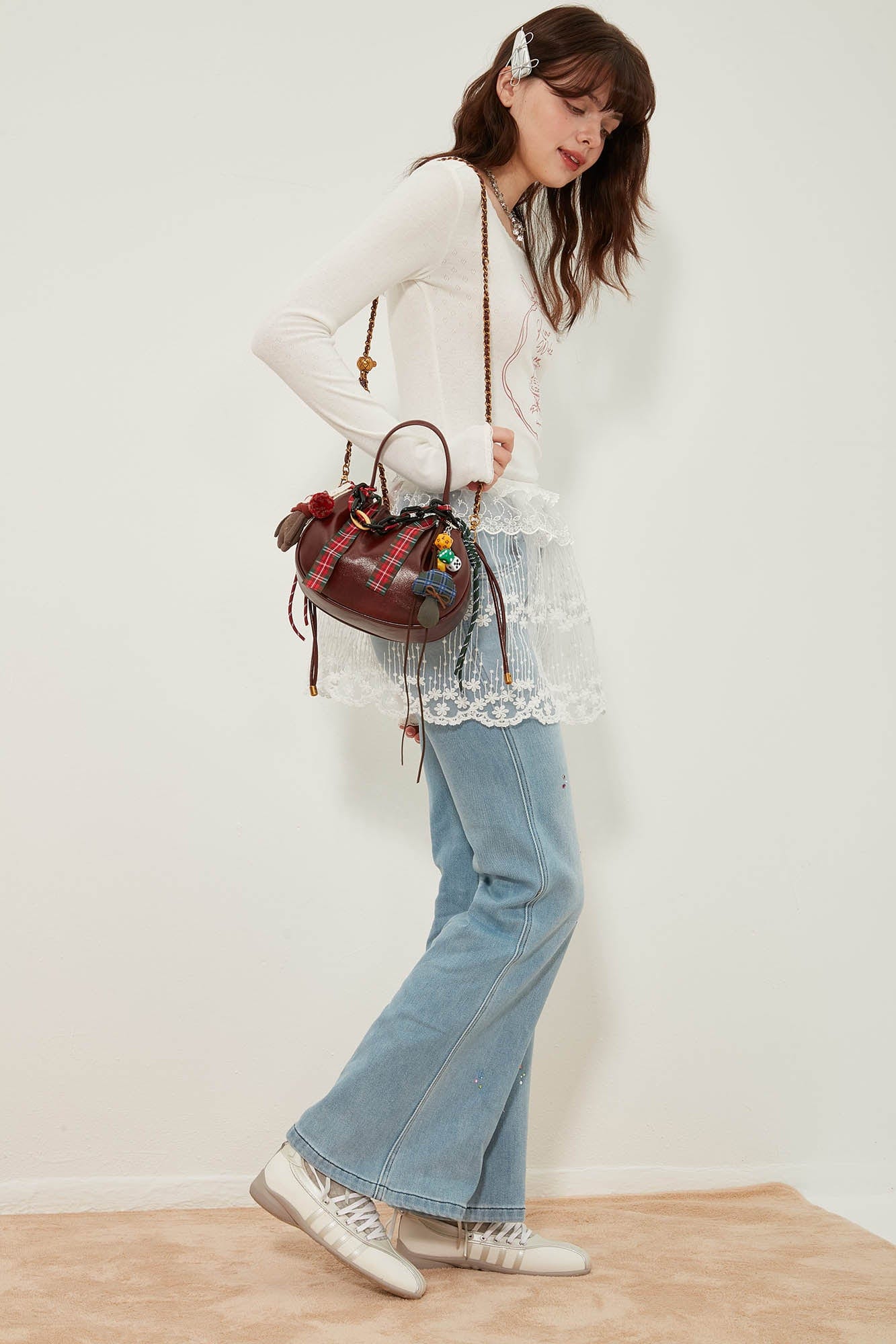 Sac Froncé Cerise Délice -  options de transport polyvalentes - Sac Froncé Cerise Délice pour un style moderne et chic