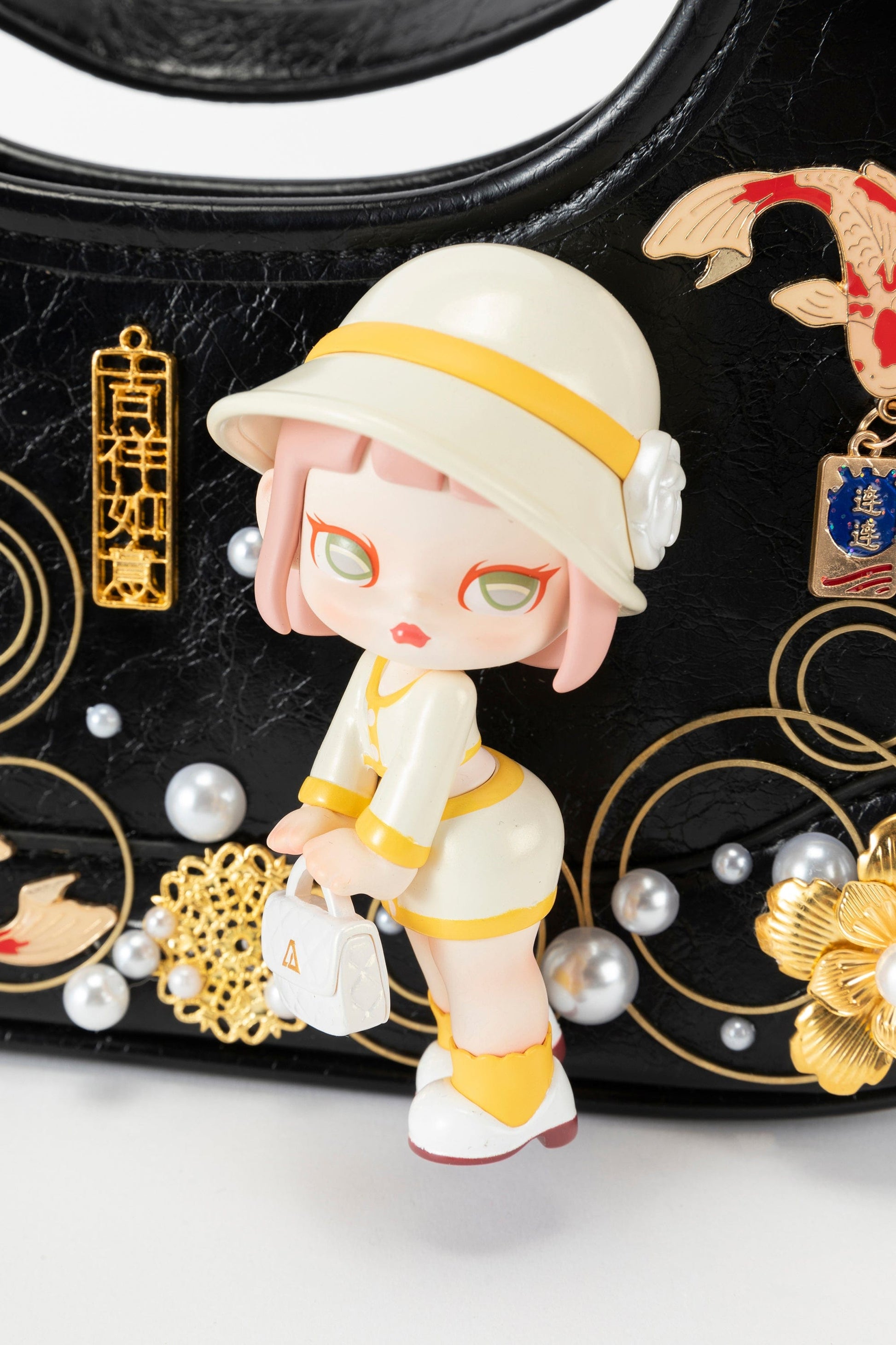 Sac Hobo Koi et Poupée Fantaisiste -  embellissements en poisson koi - Sac Hobo Koi avec Poupée Fantaisiste