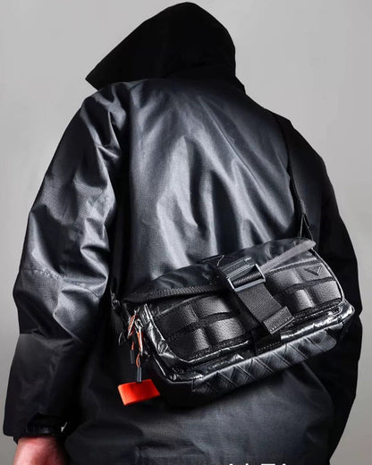 Sac Messager Magnétique Étanche -  sac en X-pac - Sac Messager Étanche aux Caractéristiques Techwear