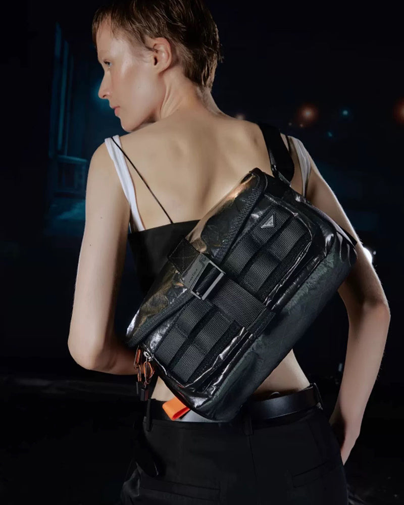 Sac Messager Magnétique Étanche - sac pour usage quotidien - Sac Messager Étanche aux Caractéristiques Techwear