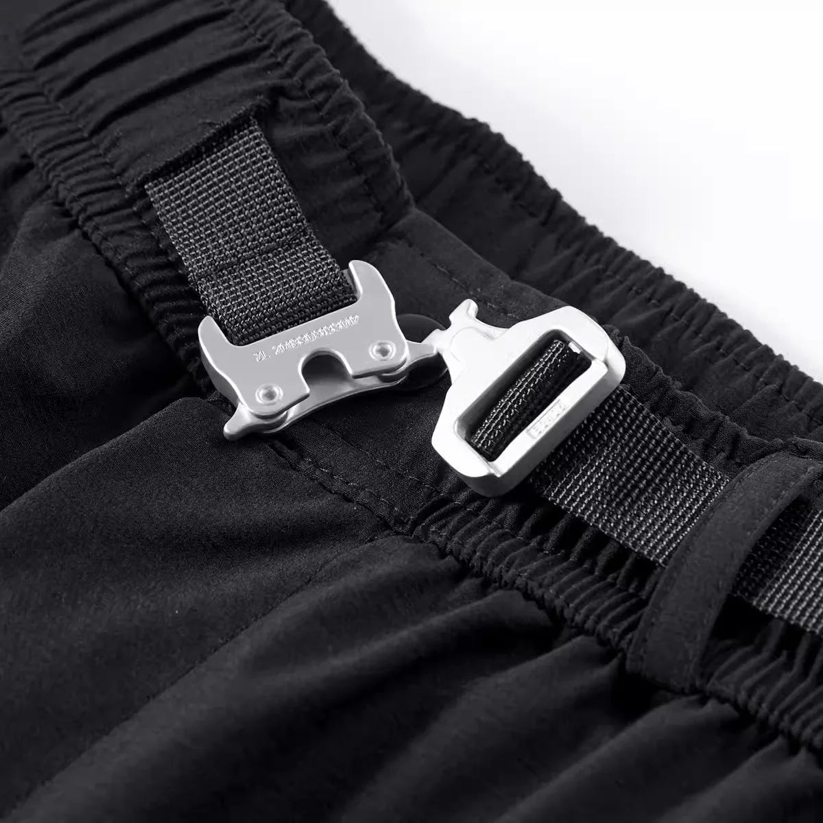 Shorts utilitaires essentiels de l'explorateur -  shorts cargo - Shorts cargo noirs pour un confort et un style urbain
