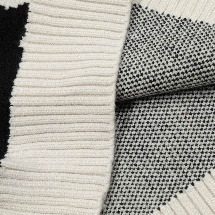 Sweater noir avec crâne -  hiver - Pull noir avec crâne pour un look hivernal tendance