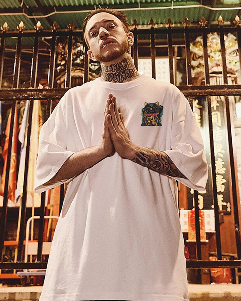 T-Shirt Chanceux Chic -  blanc - T-Shirt Graphique Surdimensionné pour un Style Décontracté